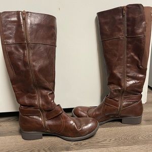 Ramada size 11 Womens brown boots